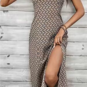 Chic Patterned Maxi Dress with Slit